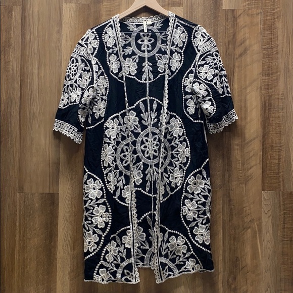 Ultra Pink Sweaters - ULTRA PINK - Black and Cream Kimono (RtA)